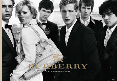 caso burberry|Burberry .